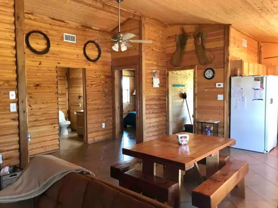 Cottonwood Creek Cabins - Alpine, Tx Luaran gambar
