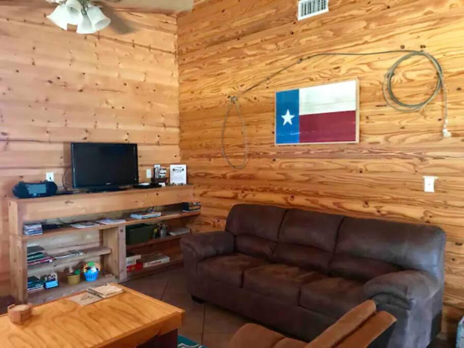 Cottonwood Creek Cabins - Alpine, Tx Luaran gambar
